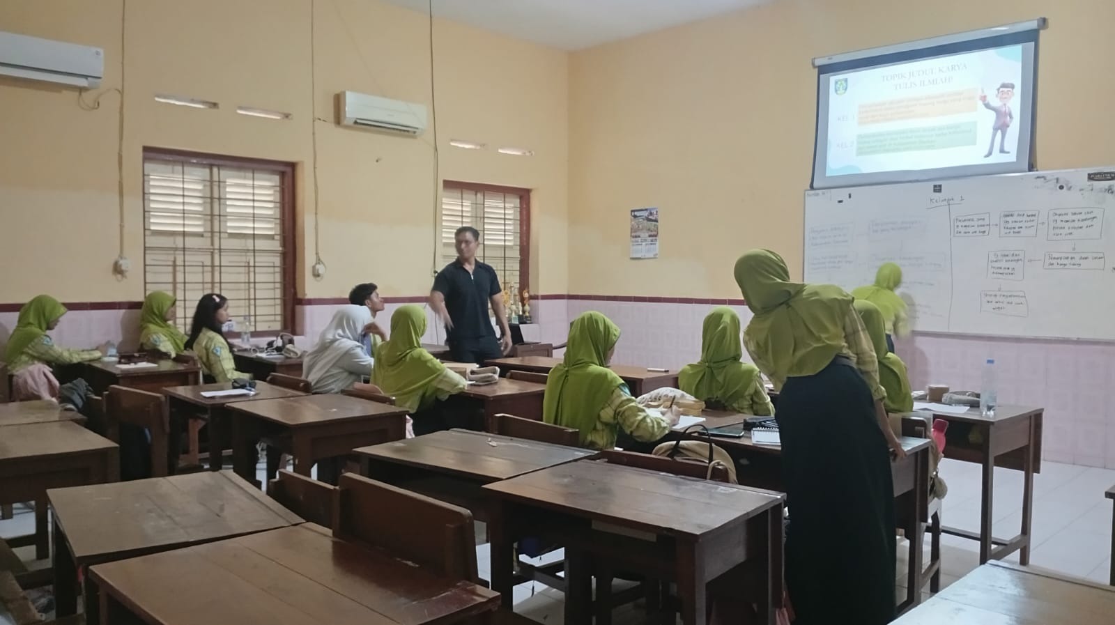 Pertemuan Rutin AKIRA